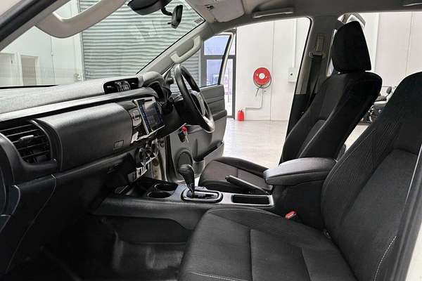 2020 Toyota Hilux SR GUN126R 4X4