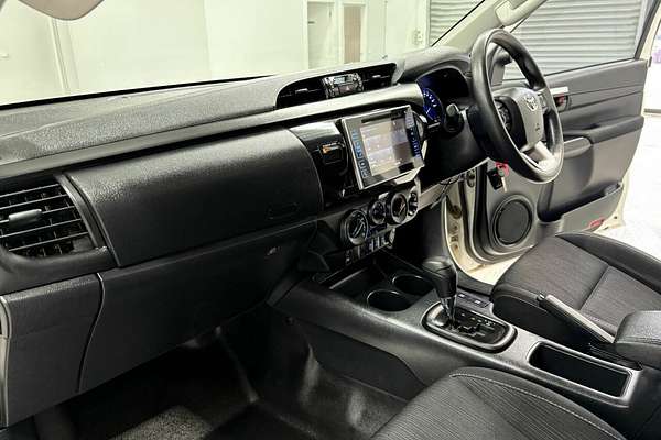 2020 Toyota Hilux SR GUN126R 4X4
