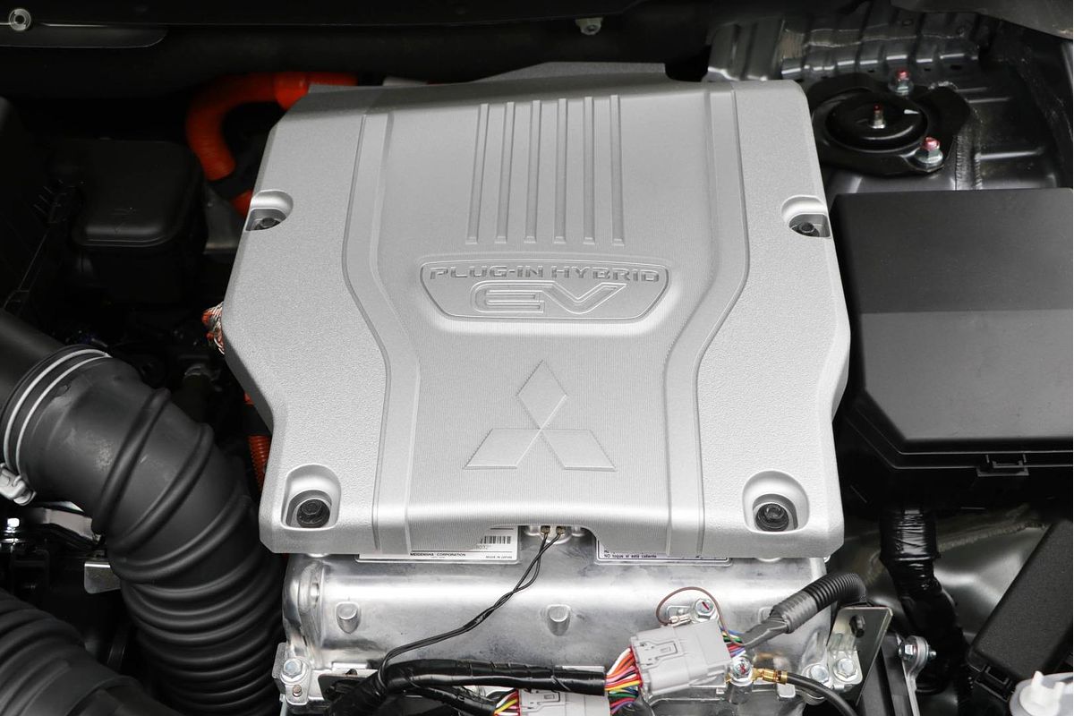2024 Mitsubishi Eclipse Cross PHEV Exceed YB