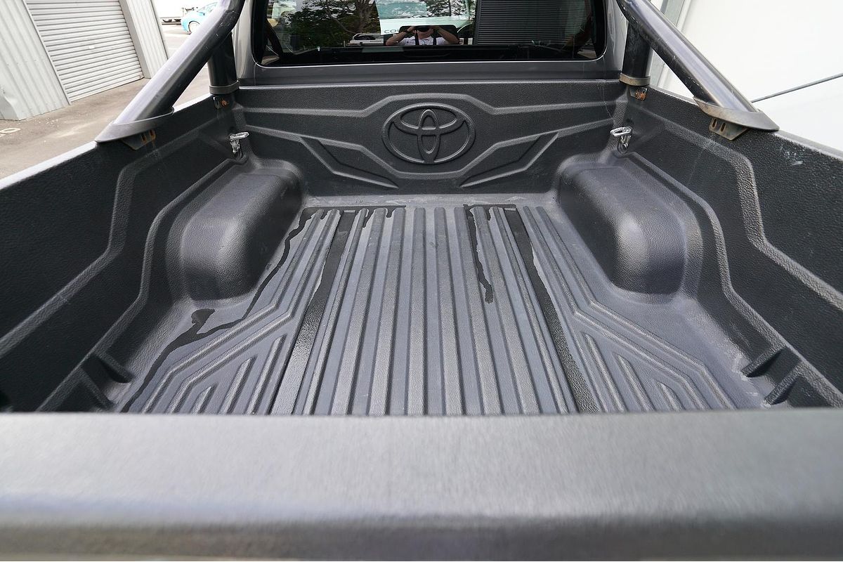 2016 Toyota Hilux 4x4 Hilux 4x4 SR5 2.8L T Diesel Automatic Double Cab