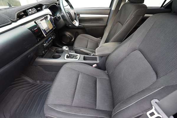 2016 Toyota Hilux 4x4 Hilux 4x4 SR5 2.8L T Diesel Automatic Double Cab