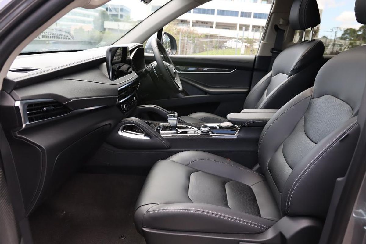 2024 LDV D90 Executive SV9A