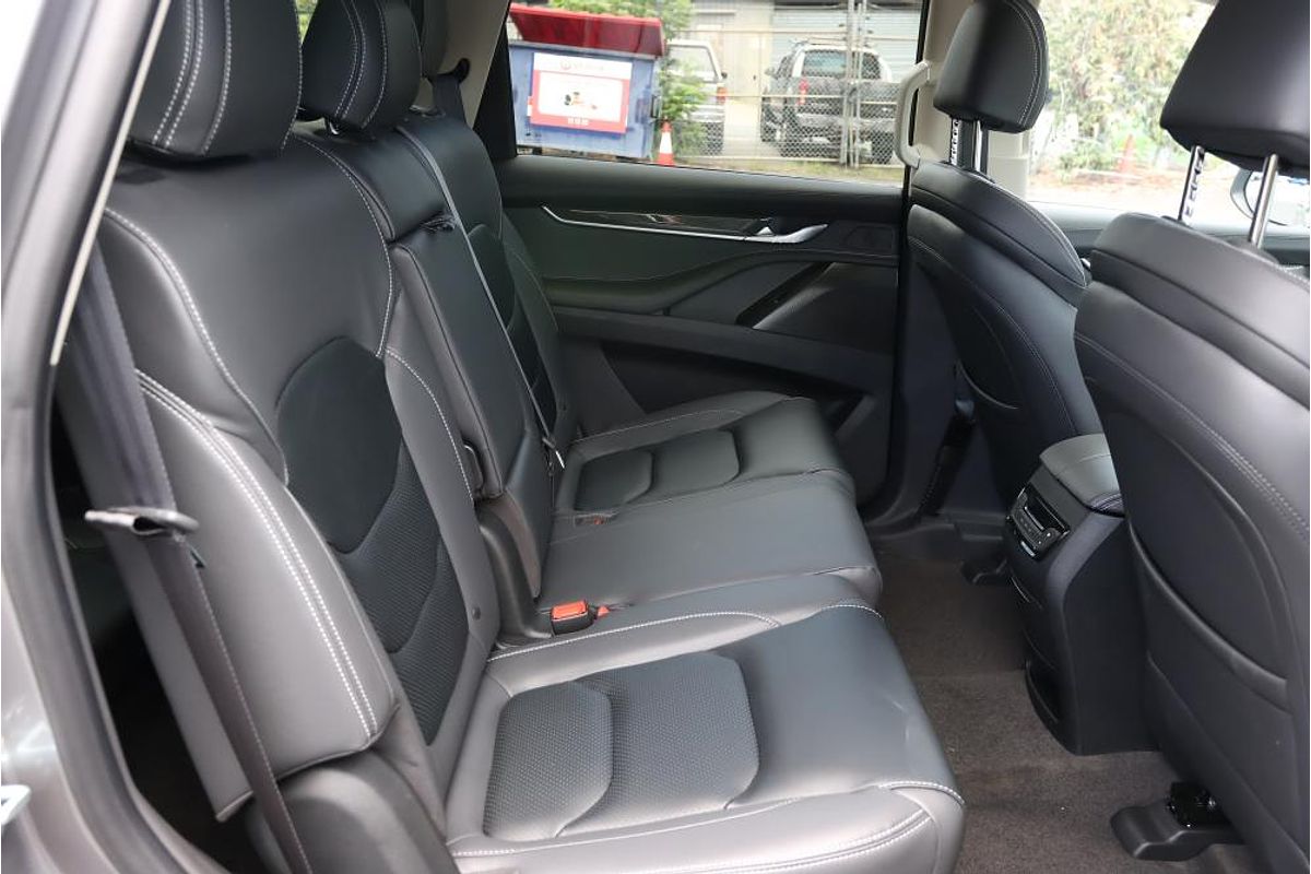 2024 LDV D90 Executive SV9A