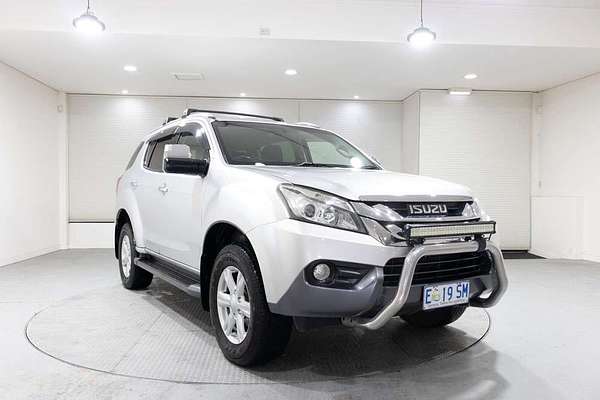 2015 Isuzu MU-X LS-T