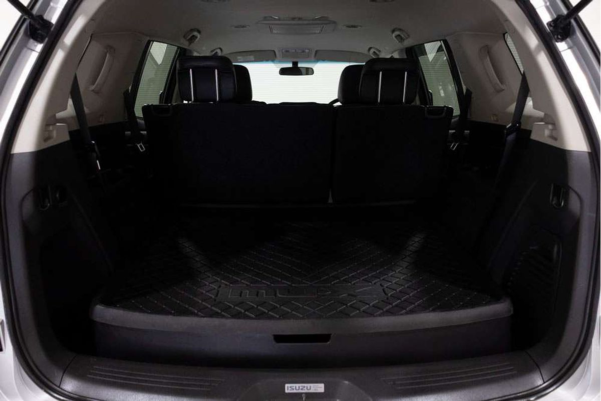 2015 Isuzu MU-X LS-T