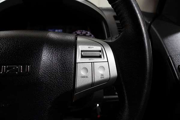 2015 Isuzu MU-X LS-T