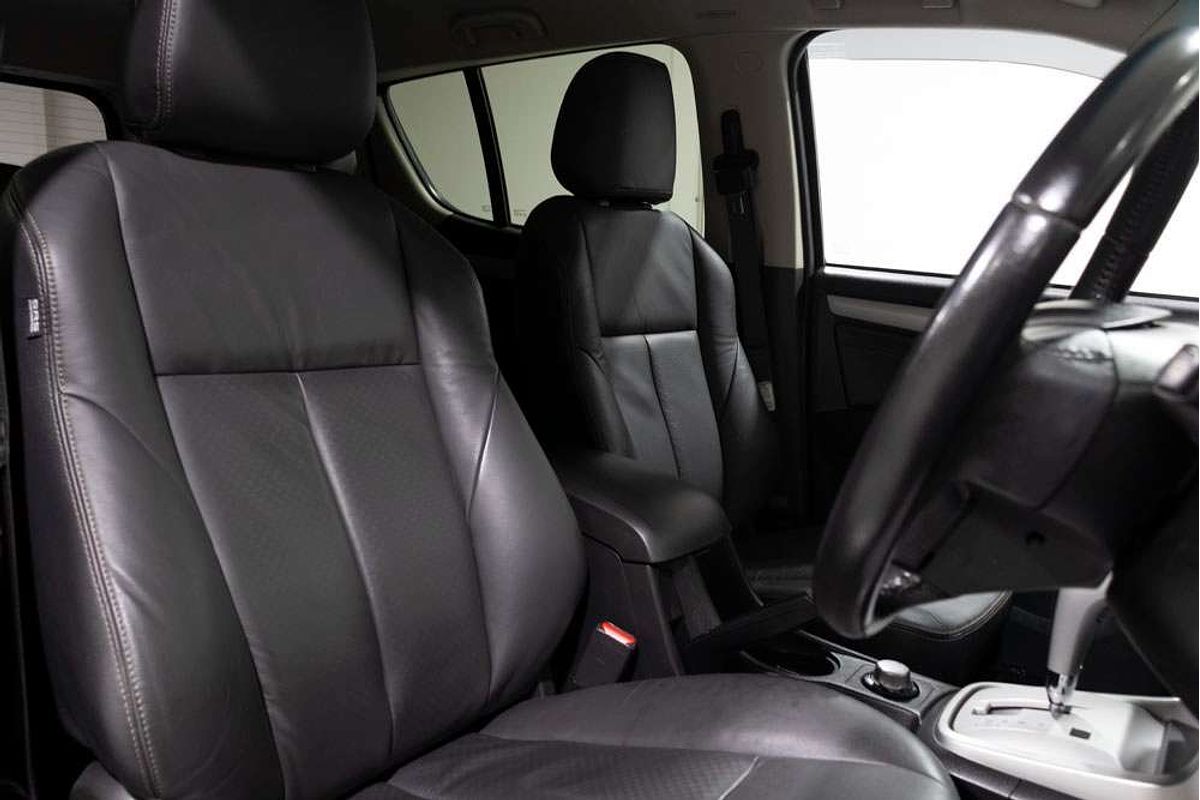 2015 Isuzu MU-X LS-T