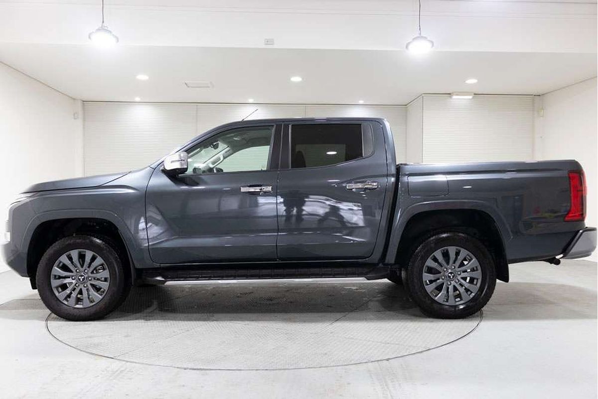 2024 Mitsubishi Triton GLS MV 4X4