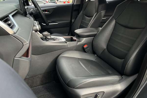 2024 Toyota RAV4 Cruiser AXAH52R