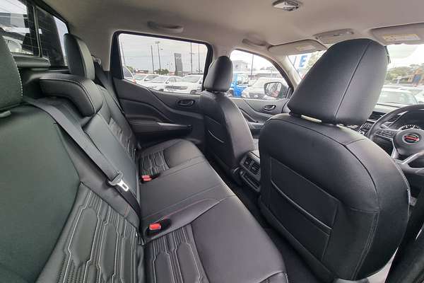 2025 Nissan Navara PRO-4X D23 4X4