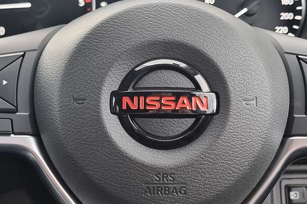 2025 Nissan Navara PRO-4X D23 4X4