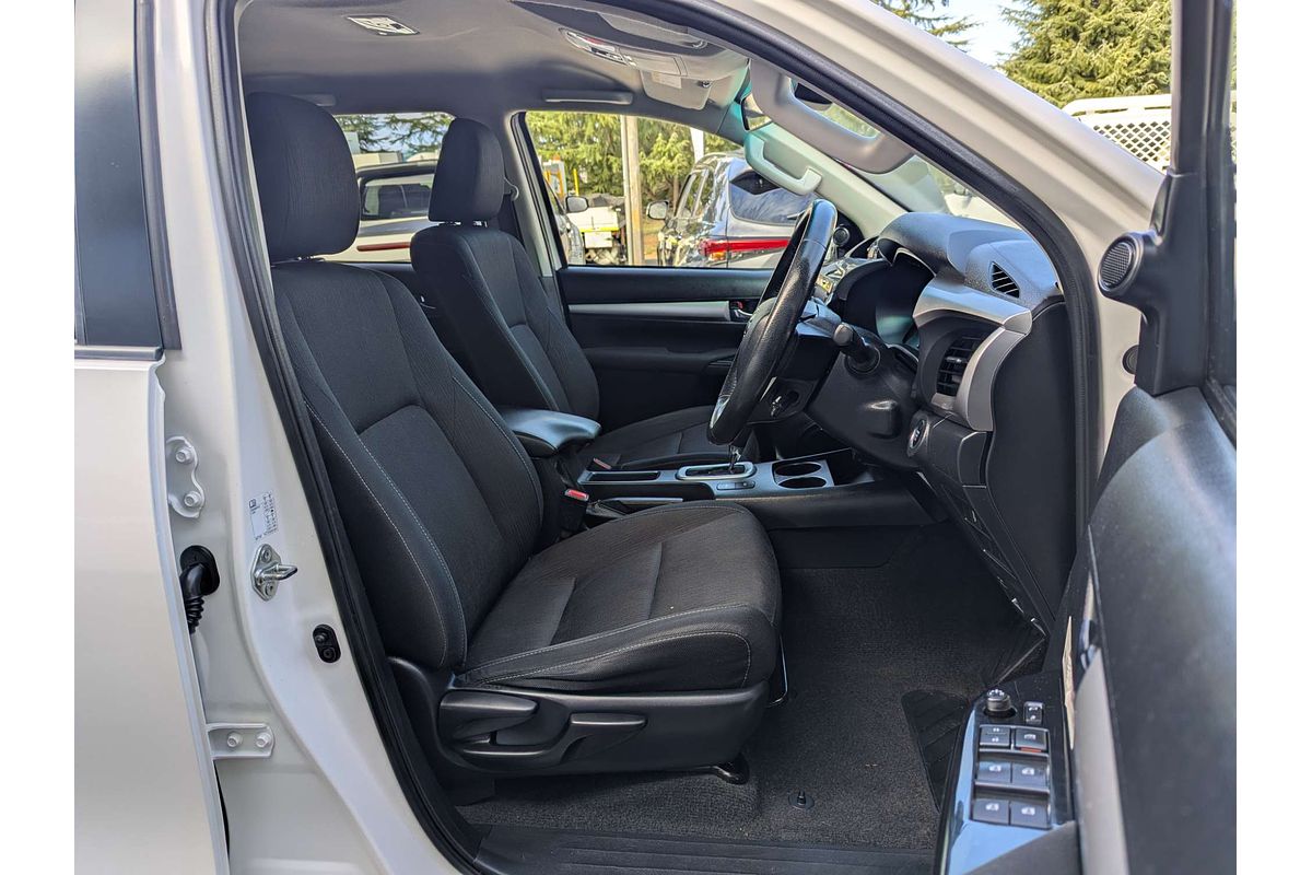 2022 Toyota Hilux SR5 GUN126R 4X4