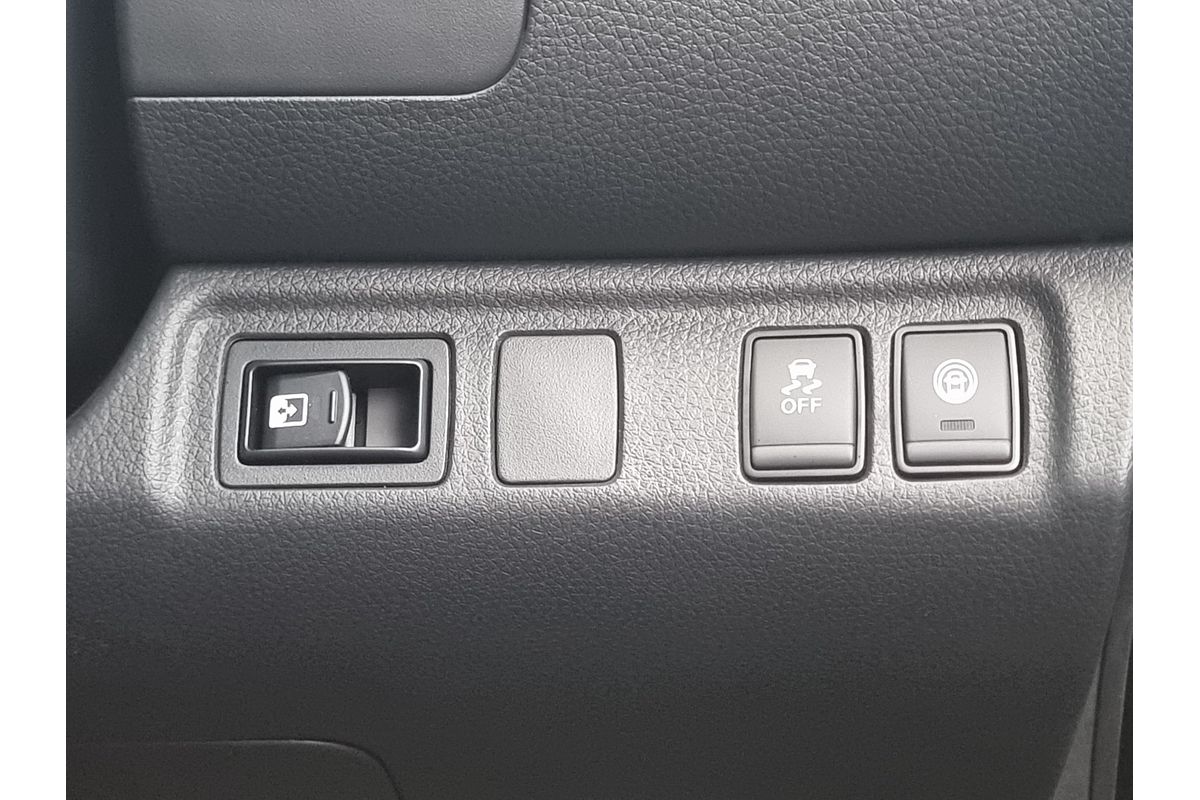 2025 Nissan Navara PRO-4X D23 4X4