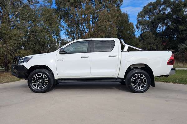 2022 Toyota Hilux SR5 GUN126R 4X4