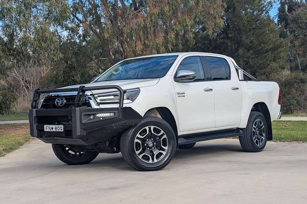 2022 Toyota Hilux SR5 GUN126R 4X4