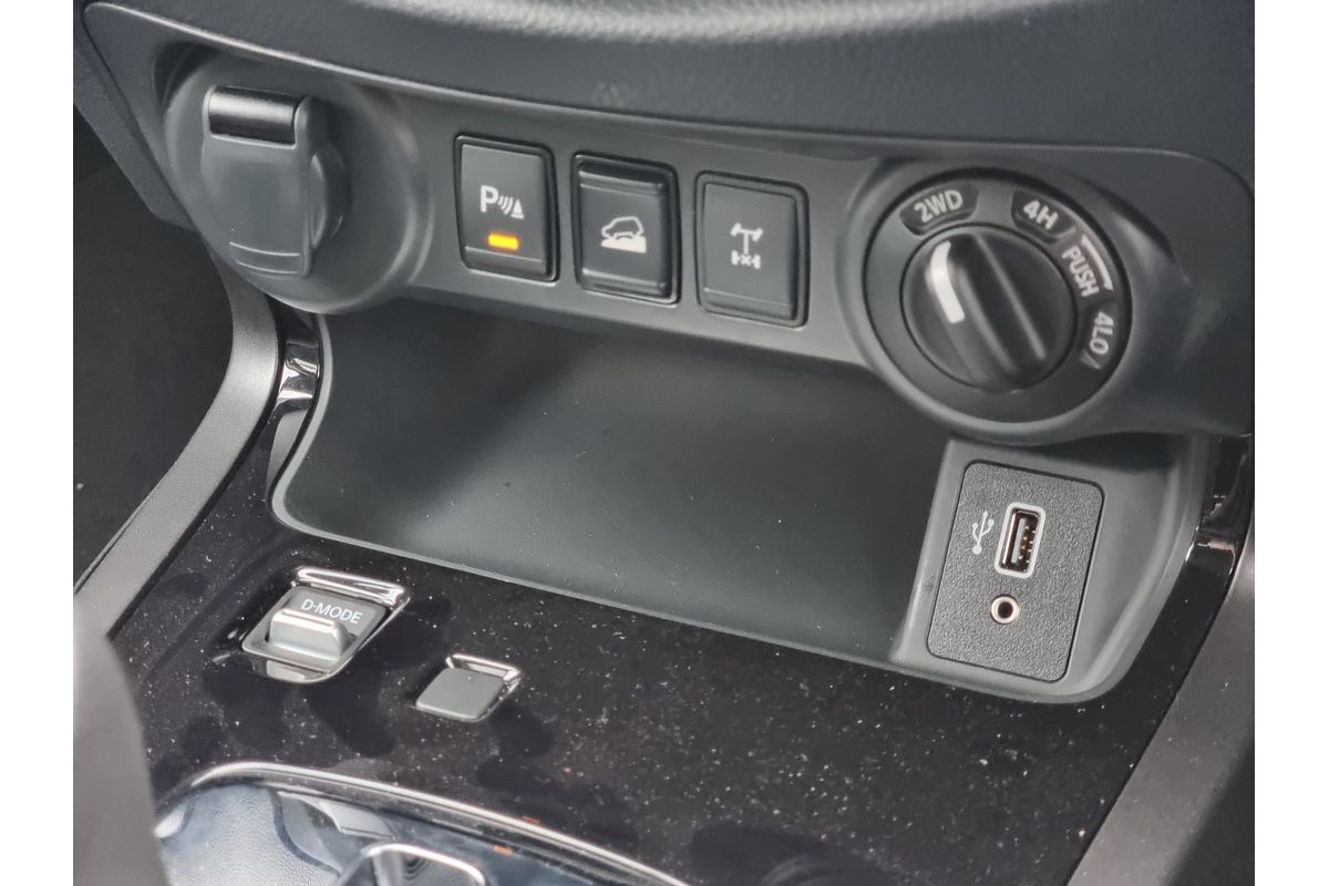 2025 Nissan Navara PRO-4X D23 4X4