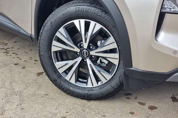 2024 Nissan X-TRAIL ST-L T33