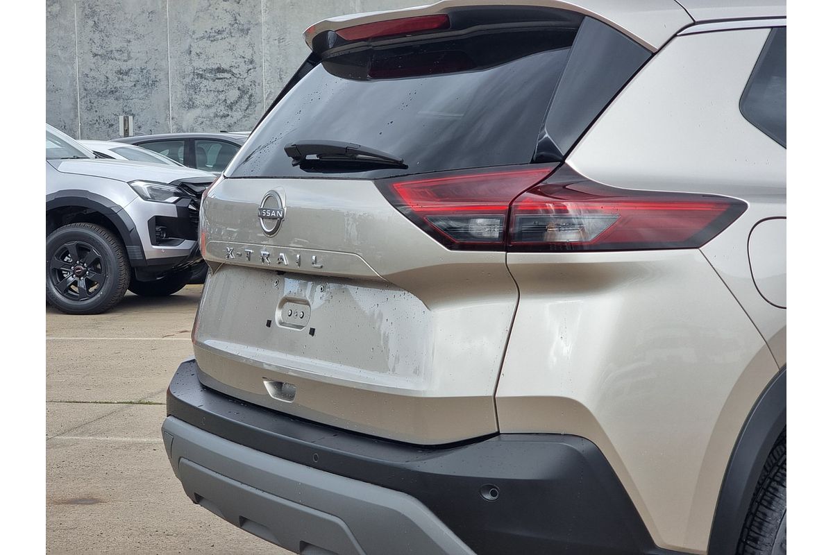 2024 Nissan X-TRAIL ST-L T33