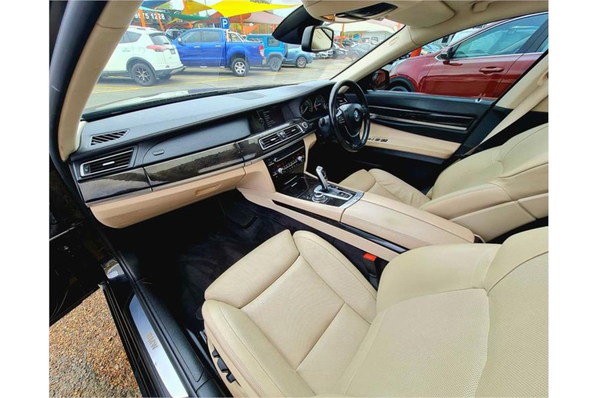 2011 BMW 7 Series 740i F01