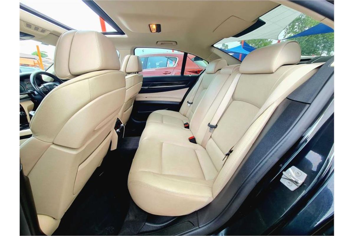 2011 BMW 7 Series 740i F01