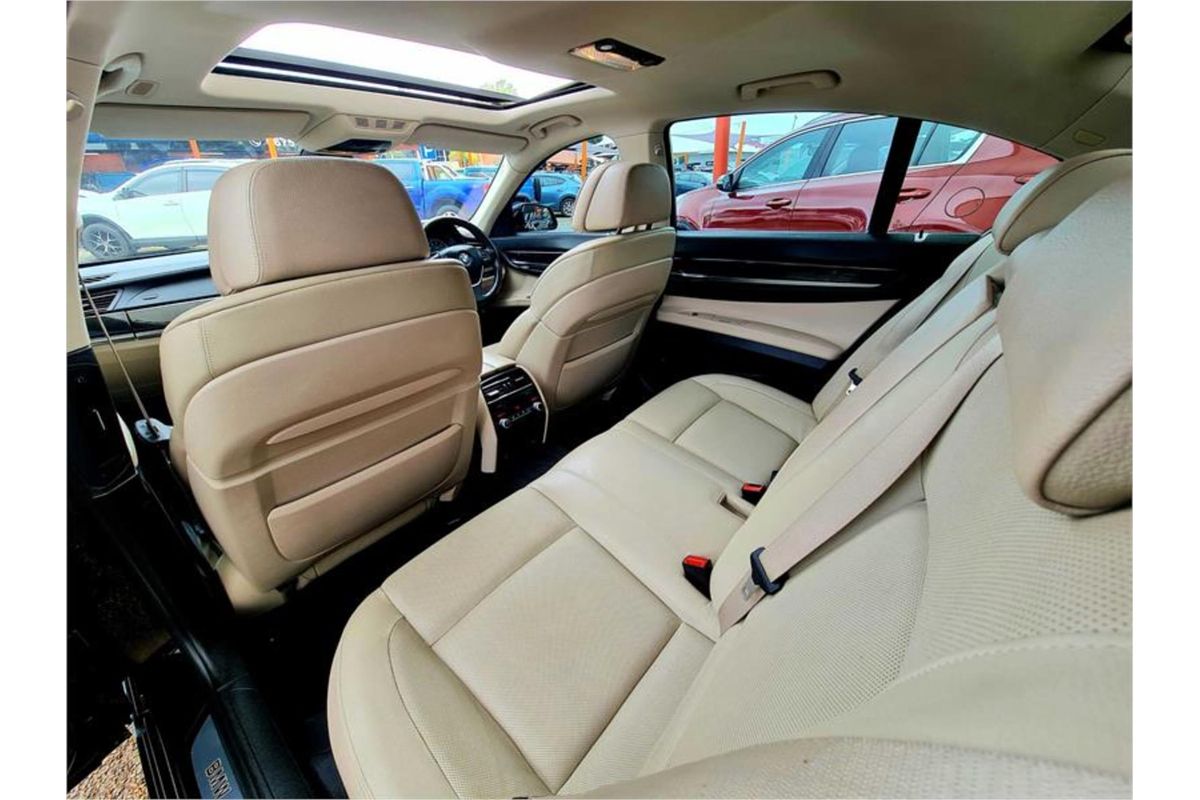 2011 BMW 7 Series 740i F01