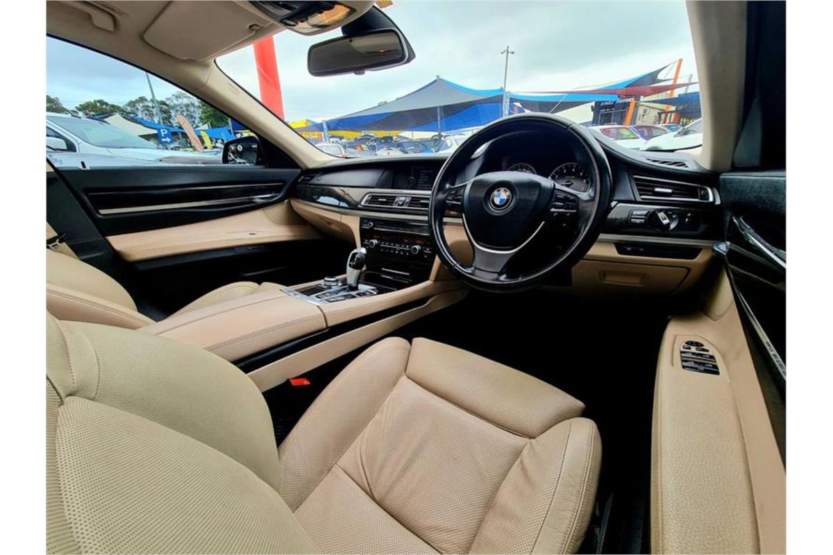 2011 BMW 7 Series 740i F01