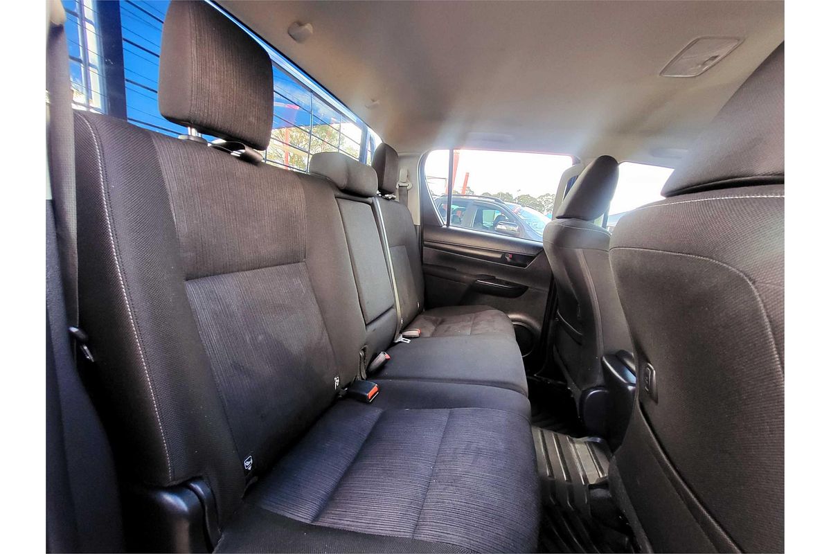 2021 Toyota Hilux SR GUN126R 4X4