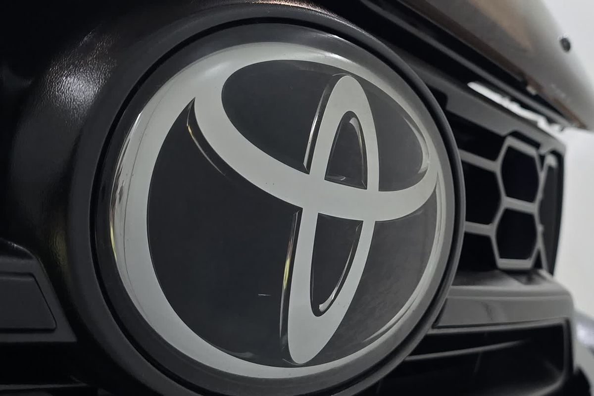 2019 Toyota Hilux Rugged X GUN126R 4X4