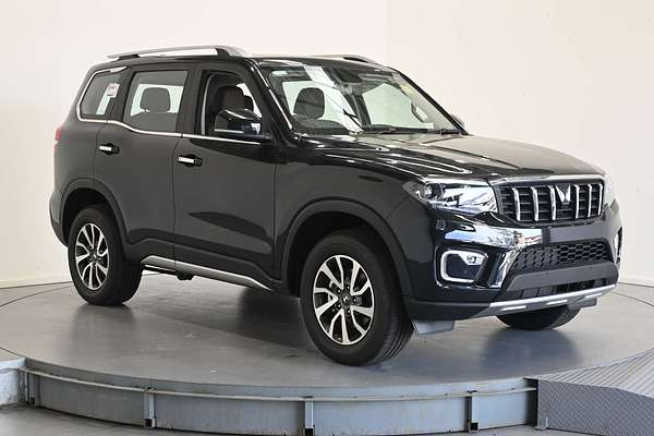 2025 Mahindra Scorpio Z8L