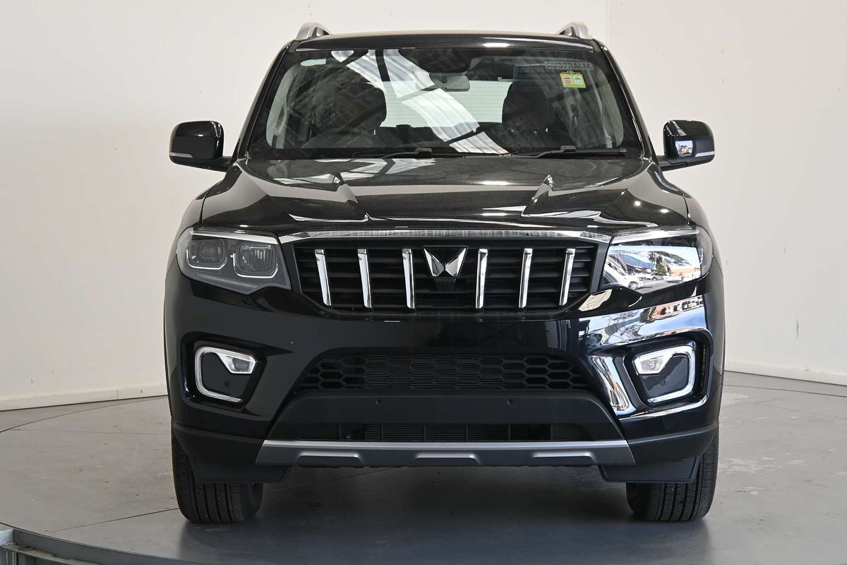 2025 Mahindra Scorpio Z8L