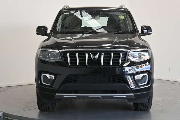 2025 Mahindra Scorpio Z8L