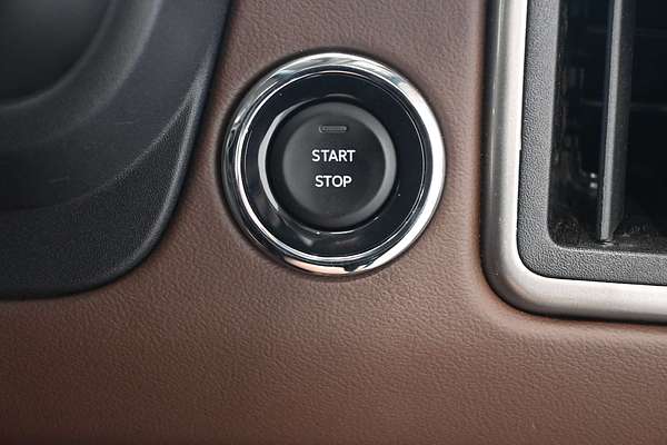 2025 Mahindra Scorpio Z8L