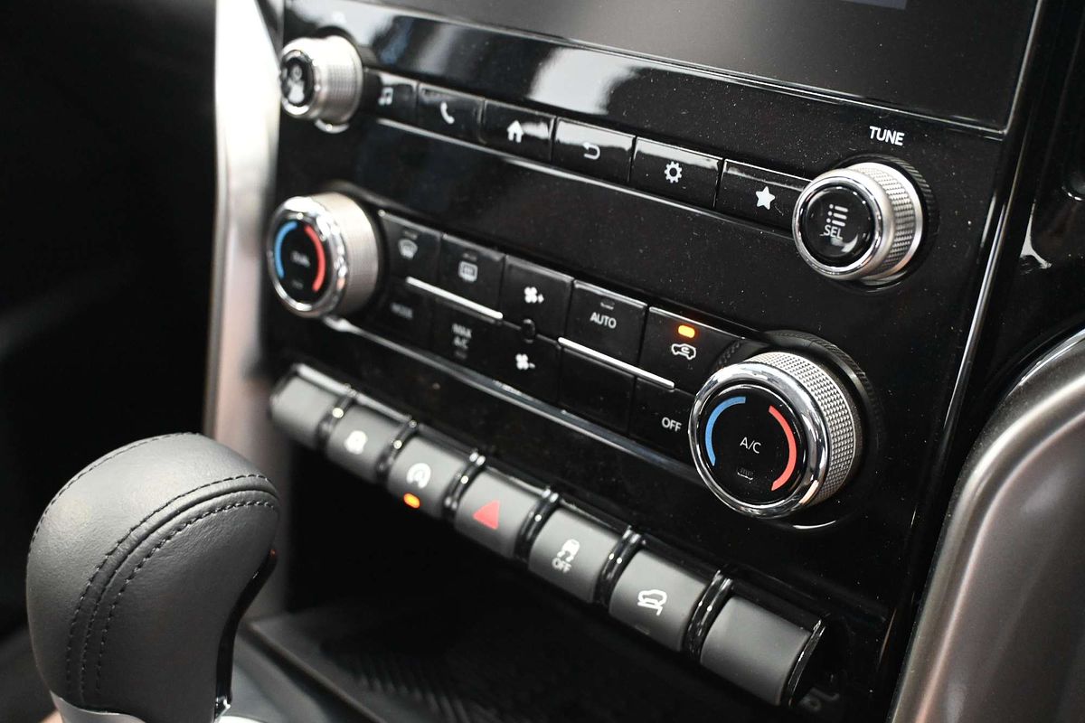 2025 Mahindra Scorpio Z8L