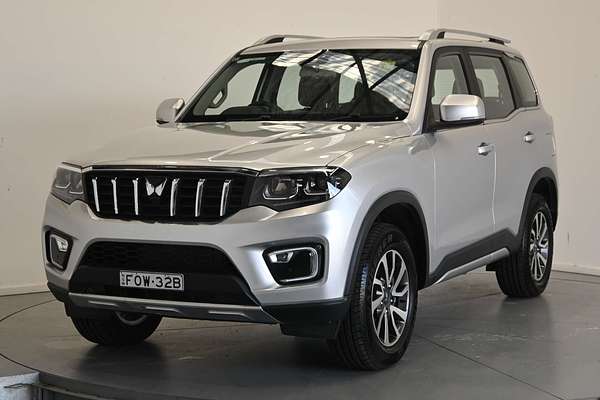 2023 Mahindra Scorpio Z8L