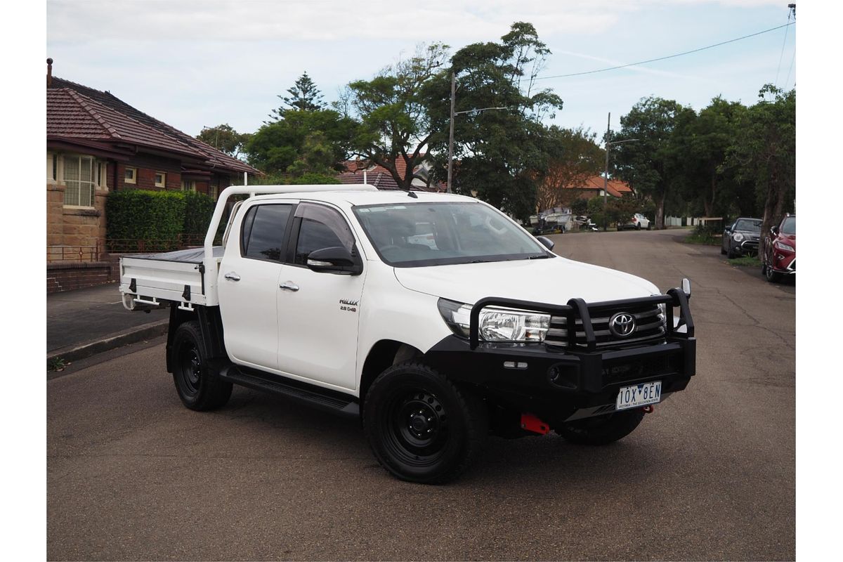 2016 Toyota HILUX SR (4x4) GUN126R