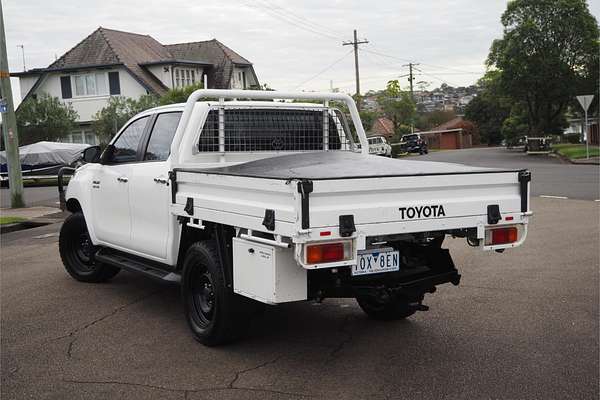 2016 Toyota HILUX SR (4x4) GUN126R