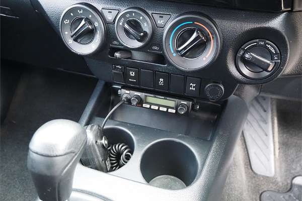 2016 Toyota HILUX SR (4x4) GUN126R