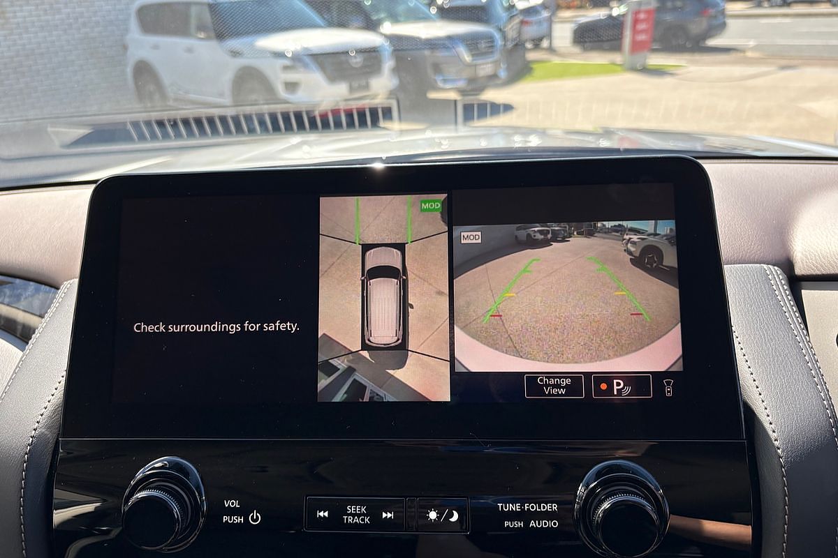 2025 Nissan Patrol Ti-L Y62