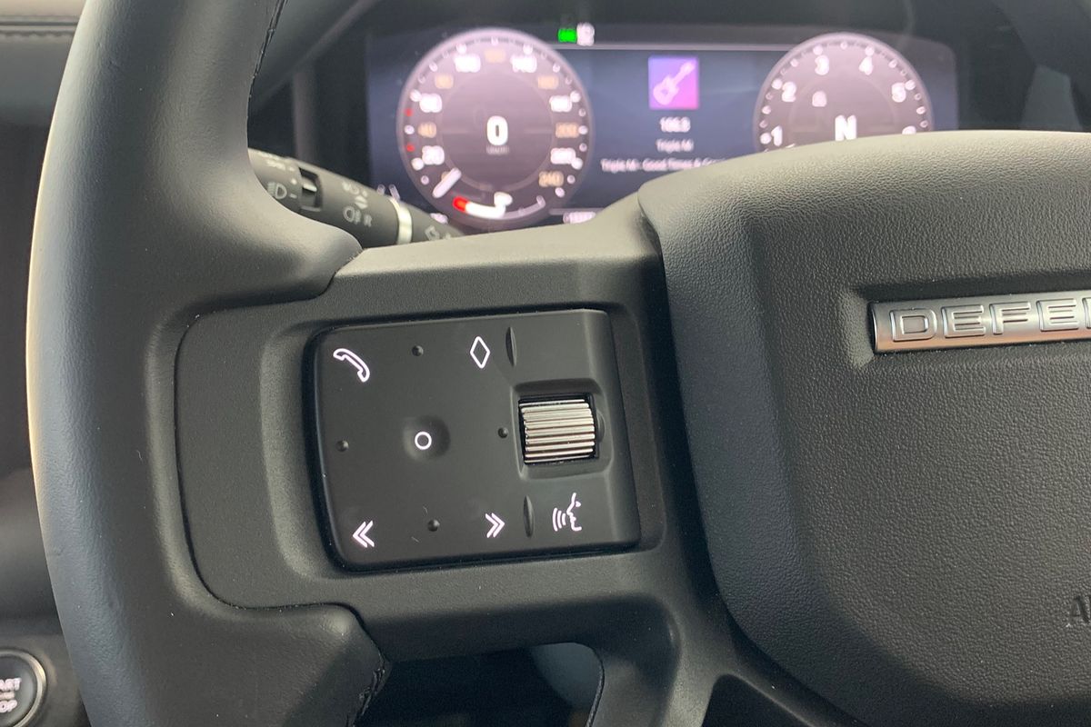2023 Land Rover Defender 110 P400 X-Dynamic HSE L663