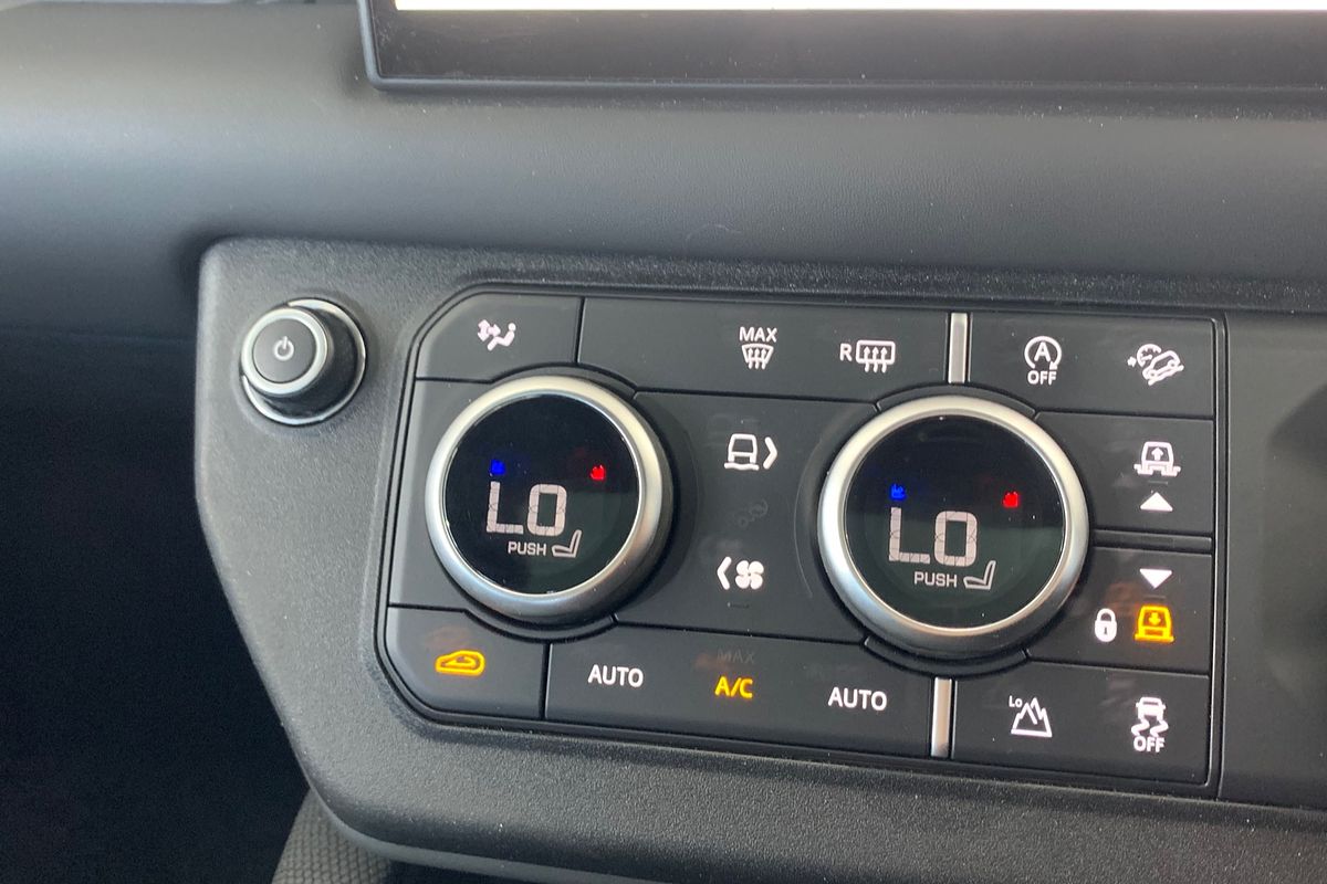 2023 Land Rover Defender 110 P400 X-Dynamic HSE L663