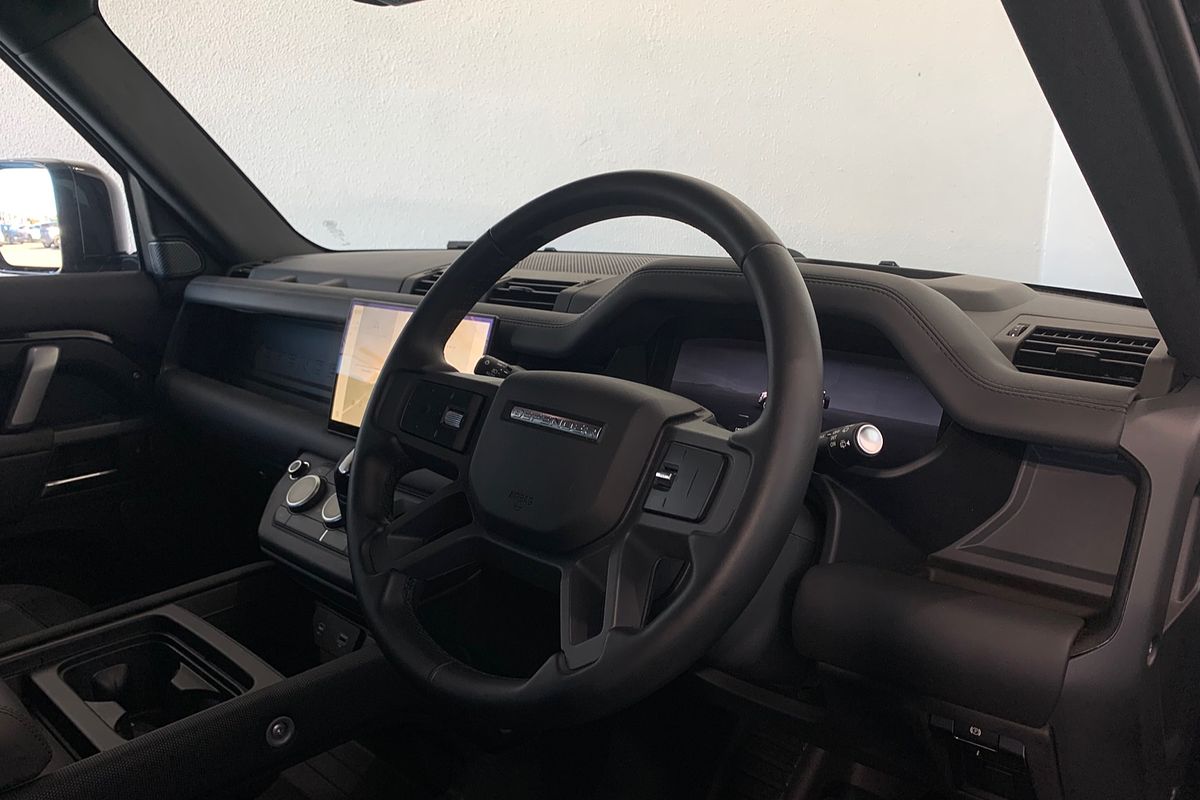 2023 Land Rover Defender 110 P400 X-Dynamic HSE L663