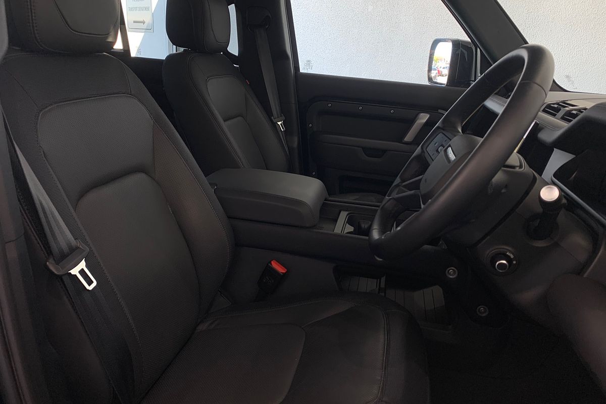 2023 Land Rover Defender 110 P400 X-Dynamic HSE L663