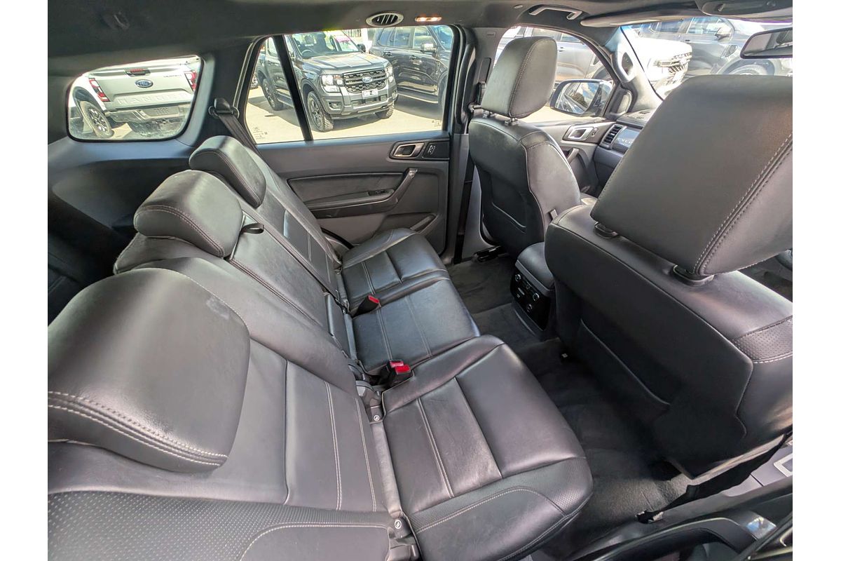 2017 Ford Everest Titanium UA