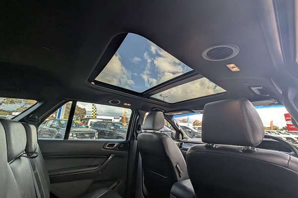 2017 Ford Everest Titanium UA
