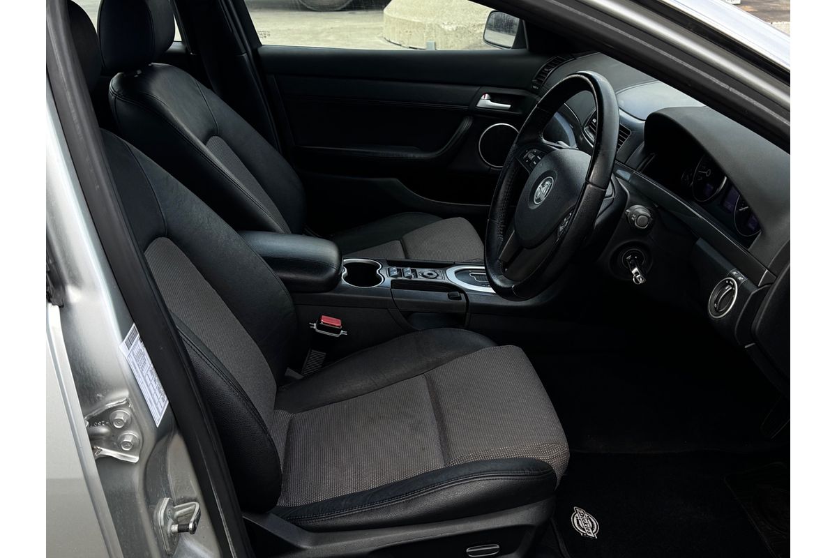 2007 Holden COMMODORE CALAIS SEDAN V6 AUTO