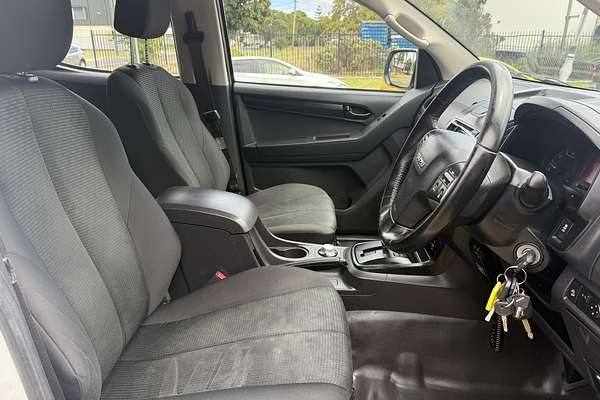 2017 Isuzu D-MAX SX 4X4