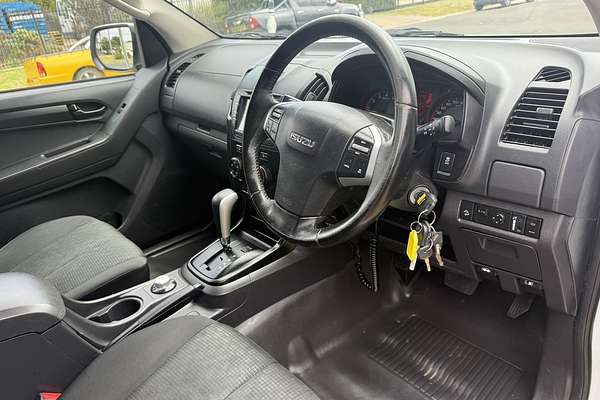 2017 Isuzu D-MAX SX 4X4