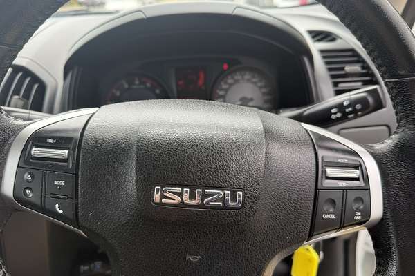 2017 Isuzu D-MAX SX 4X4