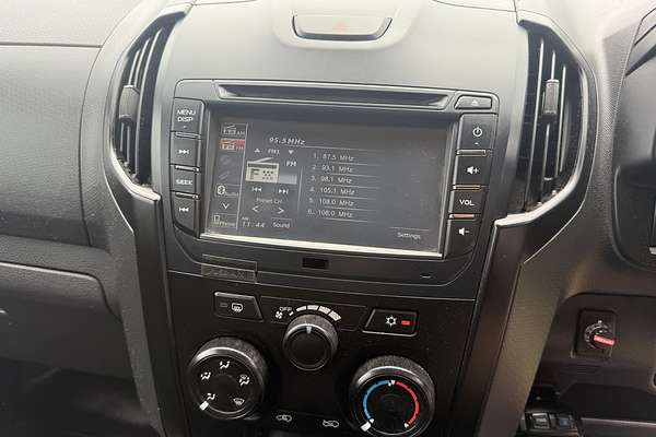 2017 Isuzu D-MAX SX 4X4