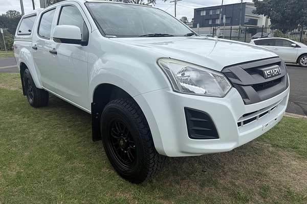 2017 Isuzu D-MAX SX 4X4